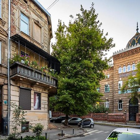 Leontovycha Apartment Lviv Exterior photo