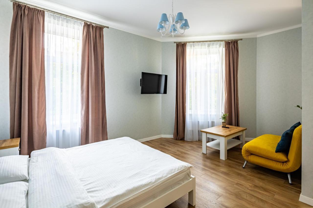 Leontovycha Apartment Lviv Exterior photo