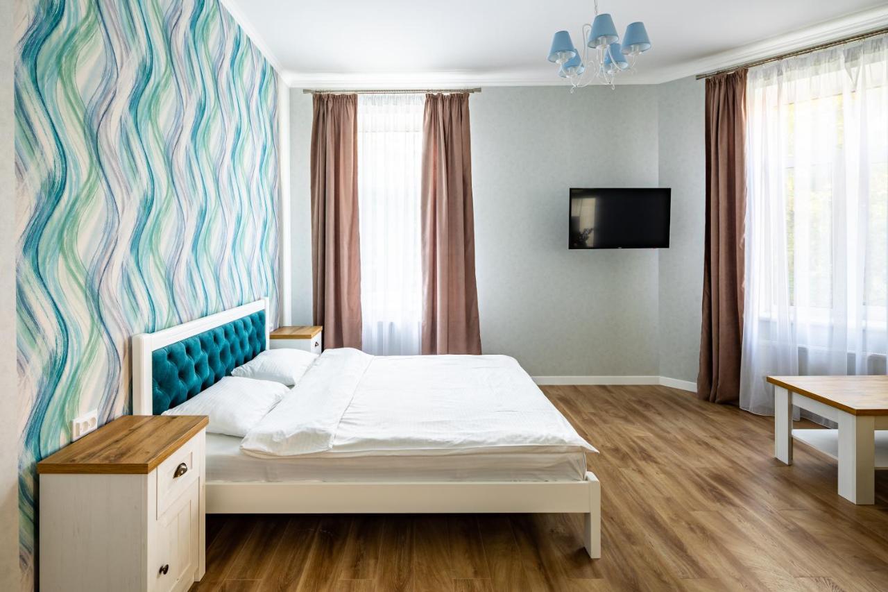 Leontovycha Apartment Lviv Exterior photo